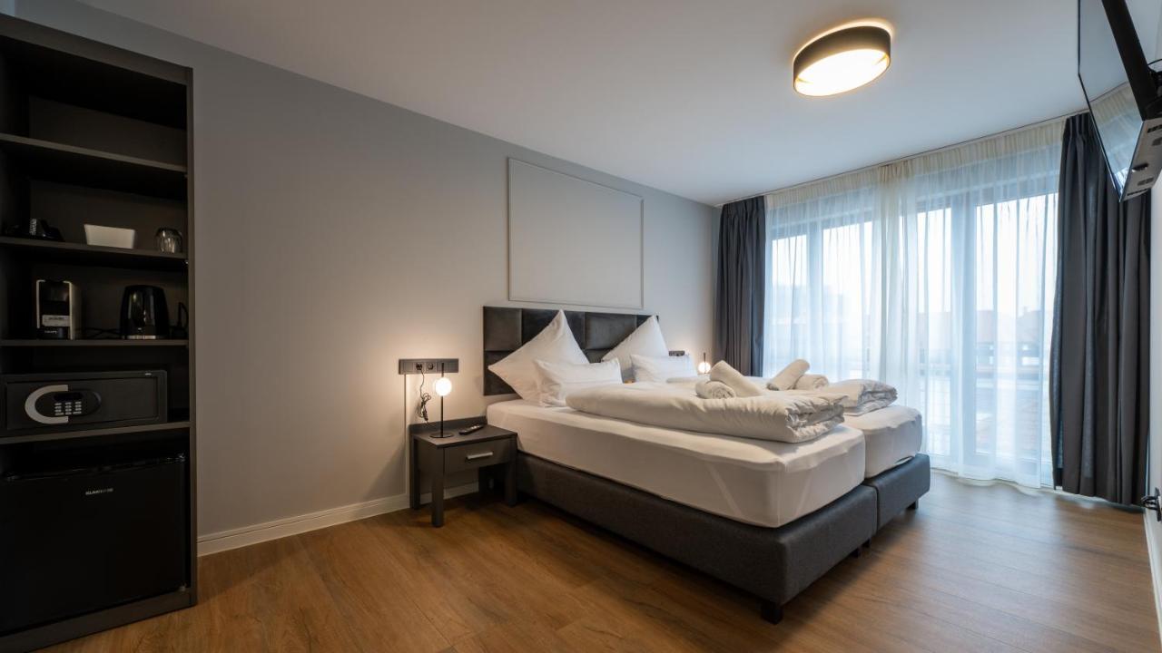 Hotel Metropol توبنجن المظهر الخارجي الصورة